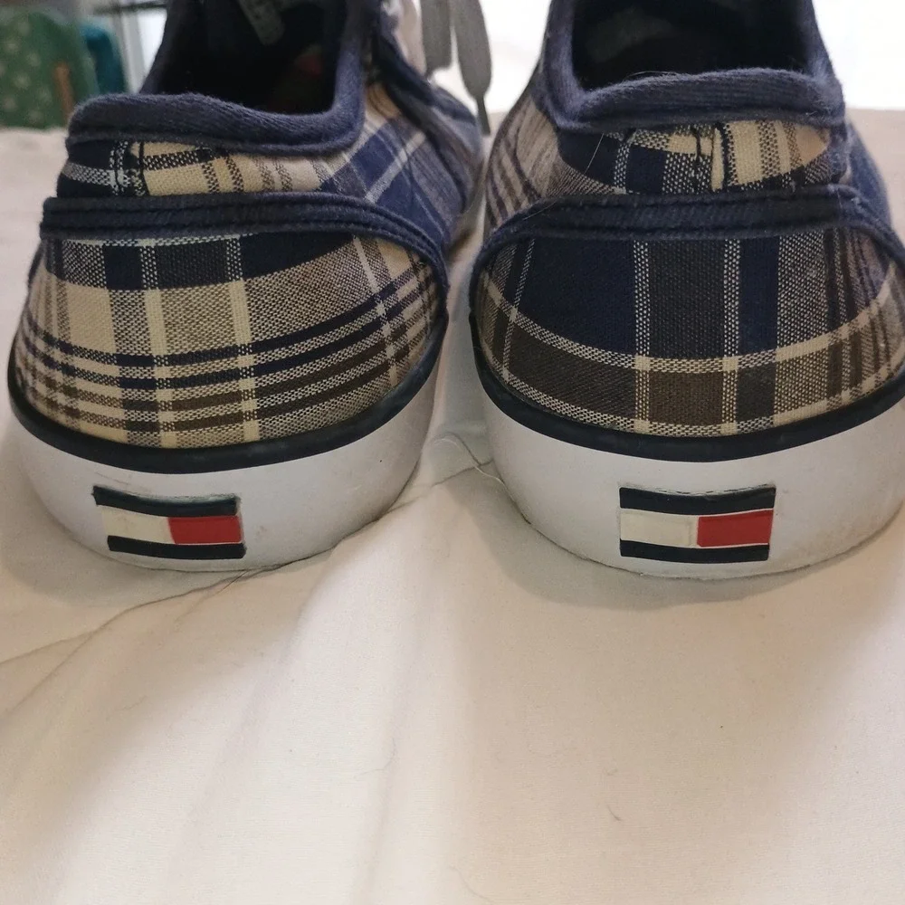 Tommy Hilfiger Plaid Canvas Low‎ Top Lace Up Sneakers Women's Casual Shoes - Picture 6 of 11
